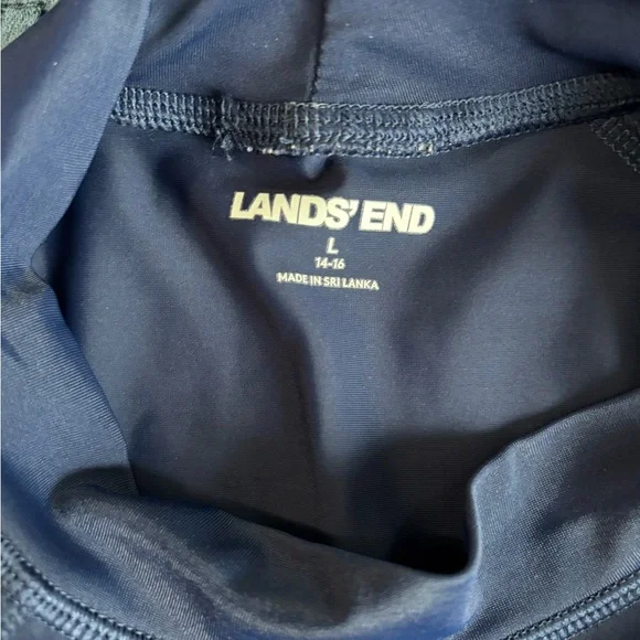 Lands End Rash Guard - Picture 3 of 7